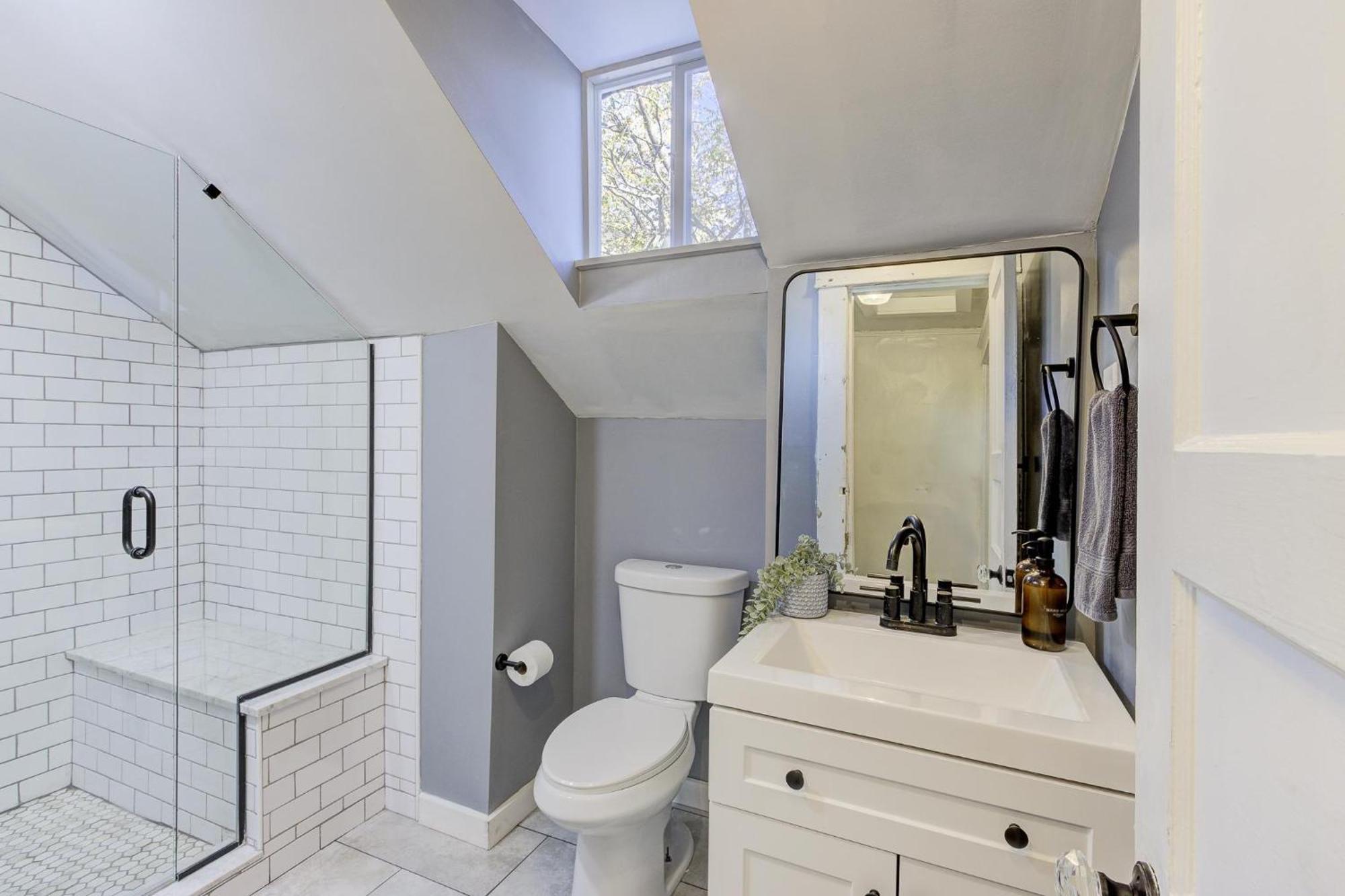 Hideaway Retreat In The Heart Of Cooper Young Memphis